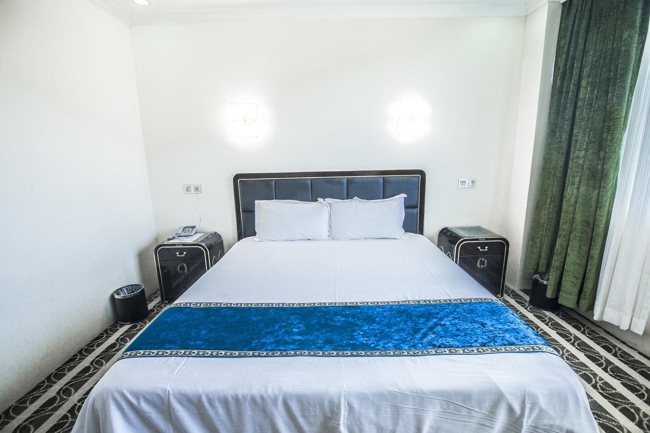 Star Sands Hotel Garapan Kültér fotó